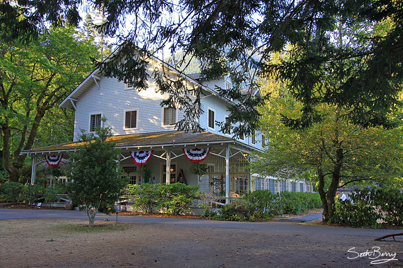 Lake Crescent Lodge