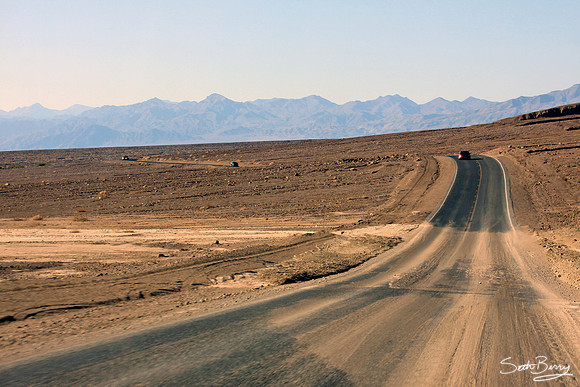 Washed Out Road, Death Valley