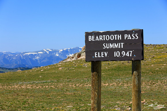 Beartooth Pass Summit