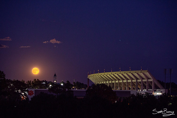 2020 Harvest Moon over Clemson